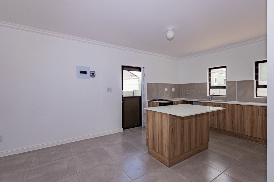 2 Bedroom Property for Sale in Fisantekraal Western Cape